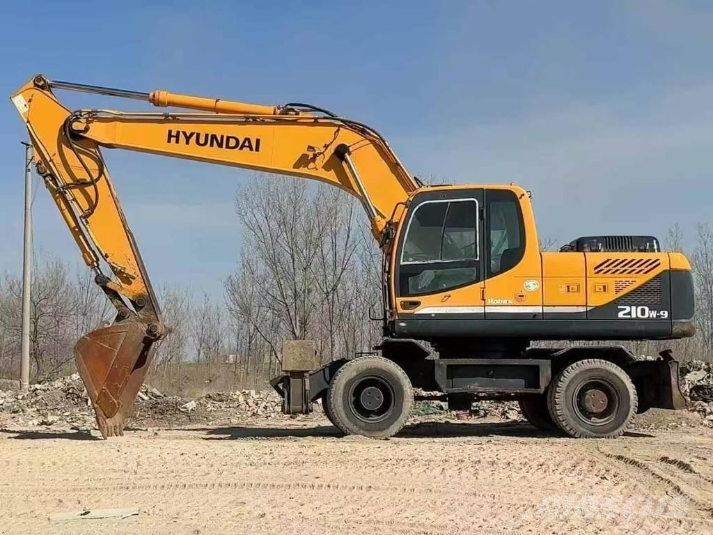 Hyundai R 260 LC-9S Гусеничні екскаватори