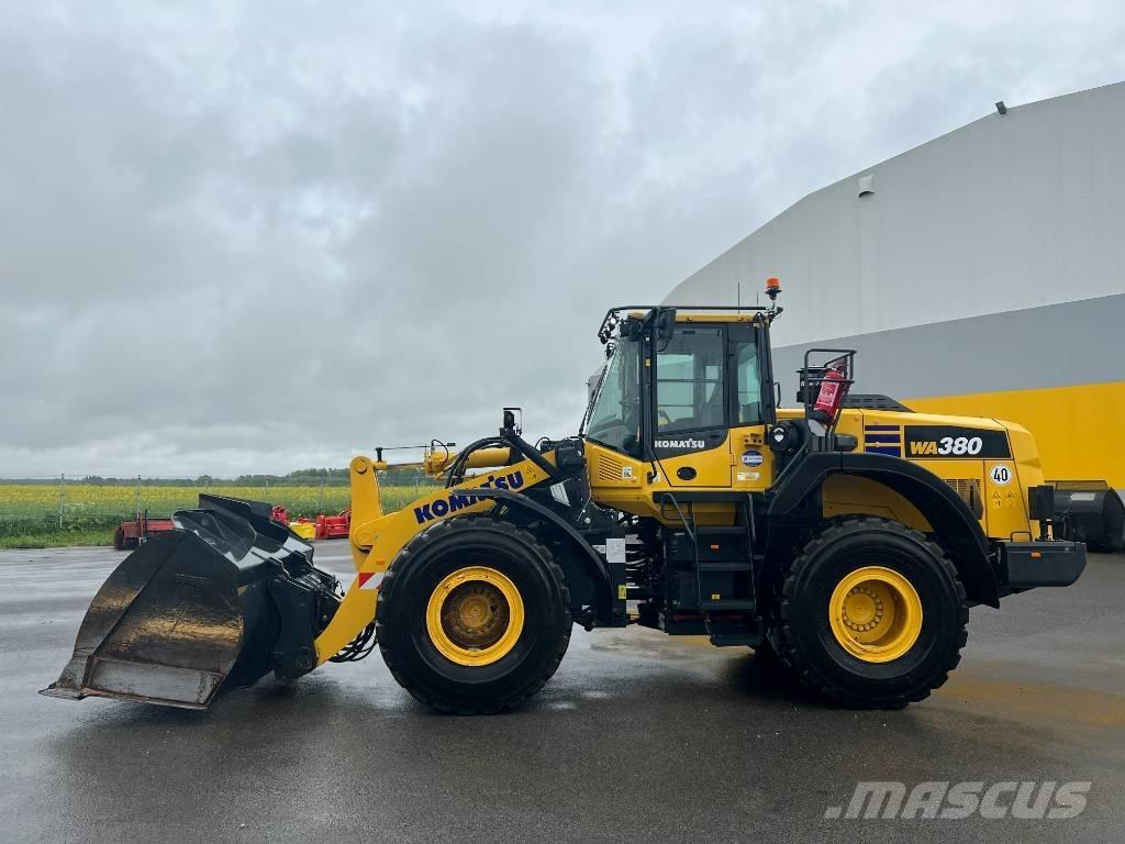 Komatsu WA 380-8E0 Фронтальні навантажувачі