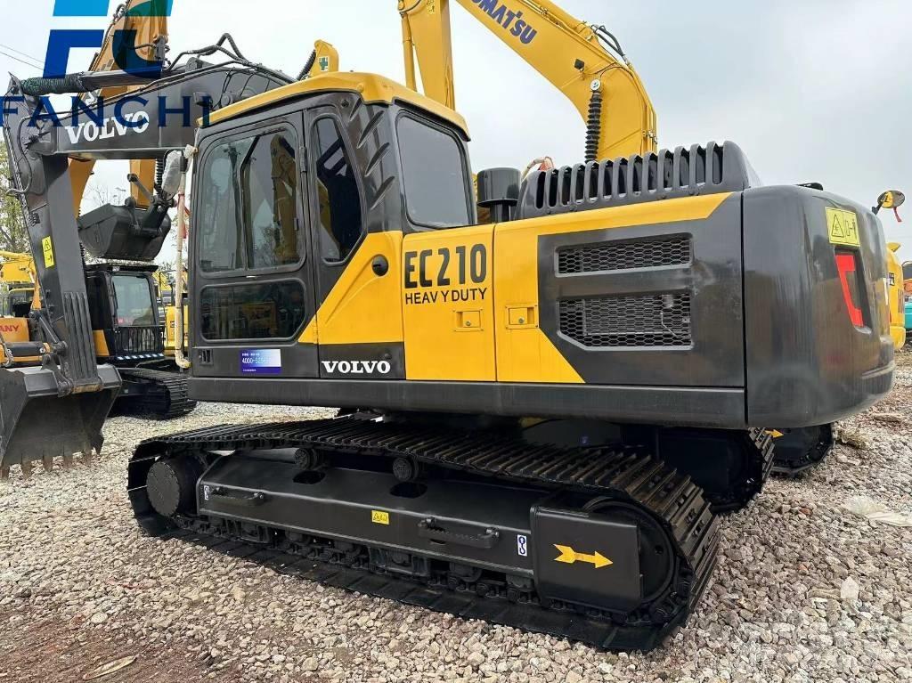 Volvo EC 210 Гусеничні екскаватори
