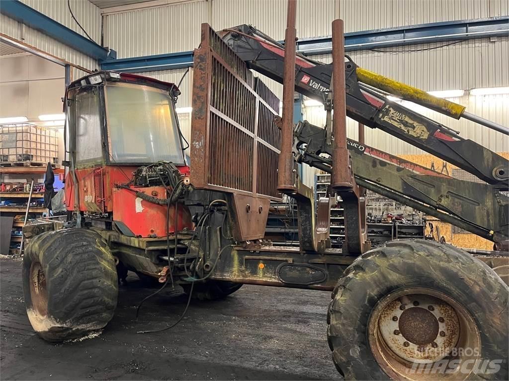 Valmet 860 Форвардери