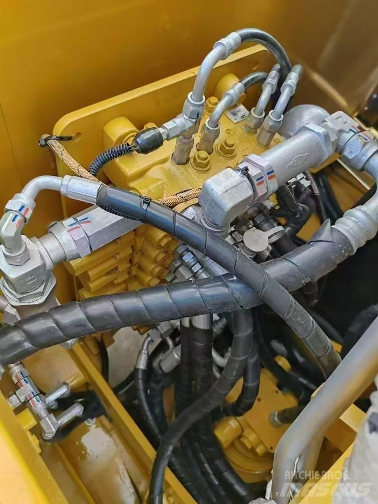 CAT 307E2 Гусеничні екскаватори