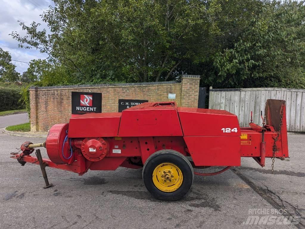 Massey Ferguson 124 Тюкові прес-підбирачі