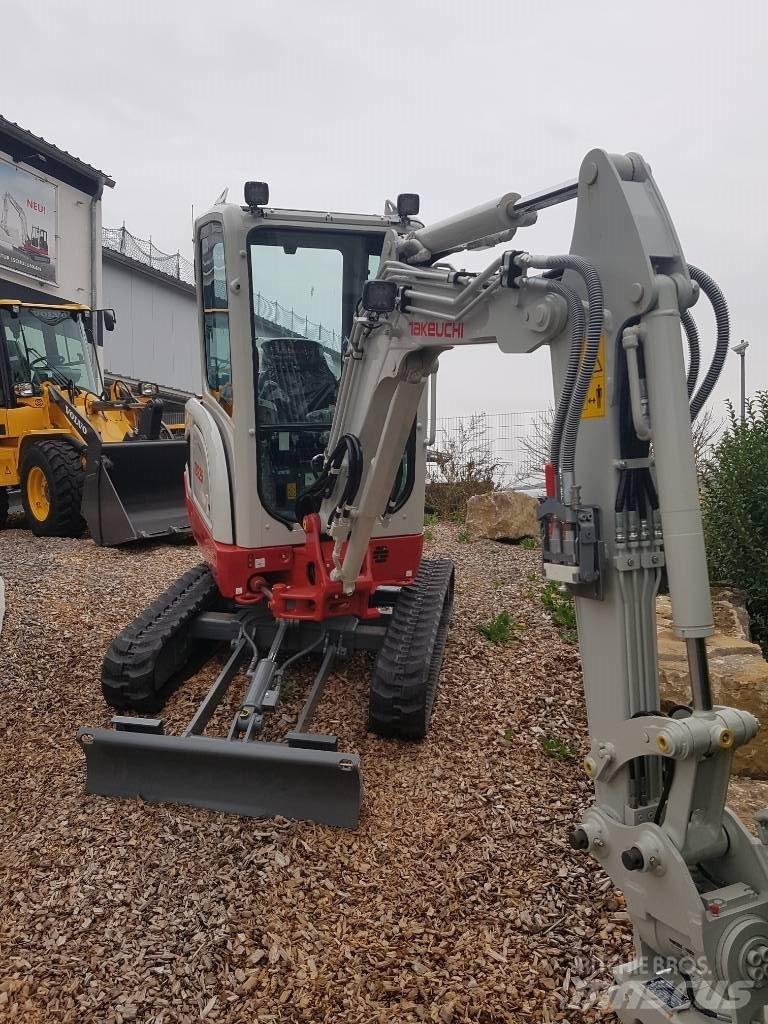 Takeuchi TB225 Міні-екскаватори < 7т