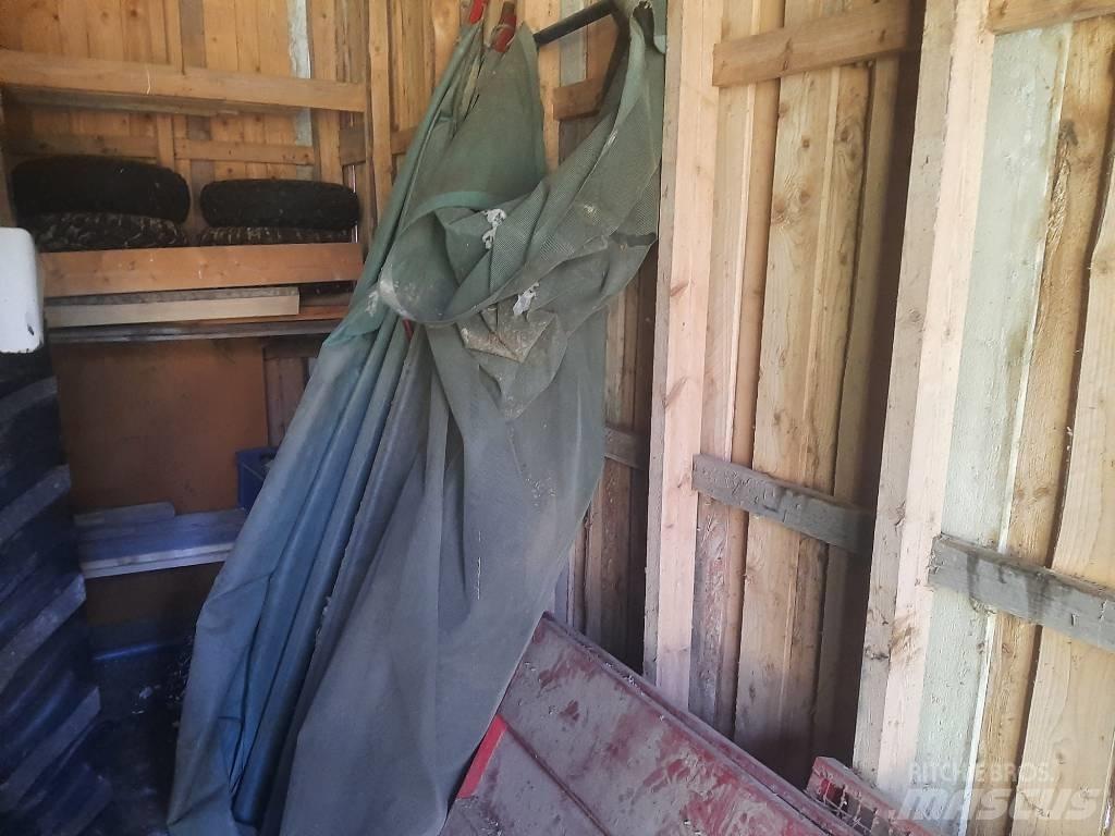 Tuhti Rehulaidat M90 Інші причепи