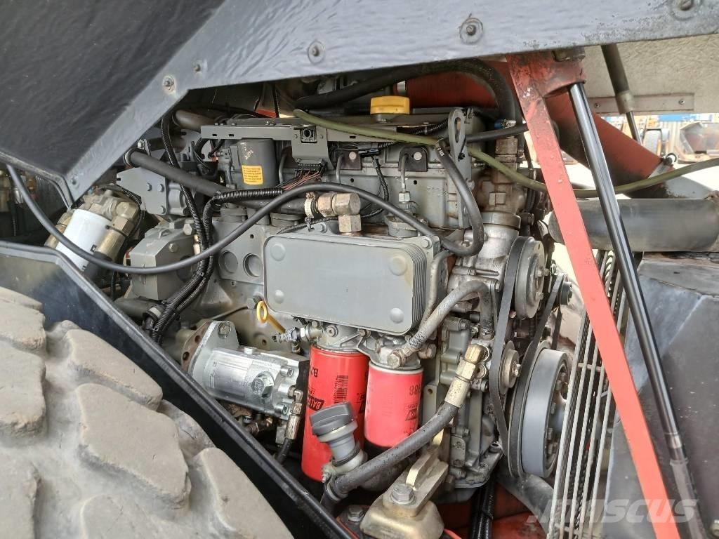 Dynapac CA302 D, Vält Грунтові котки