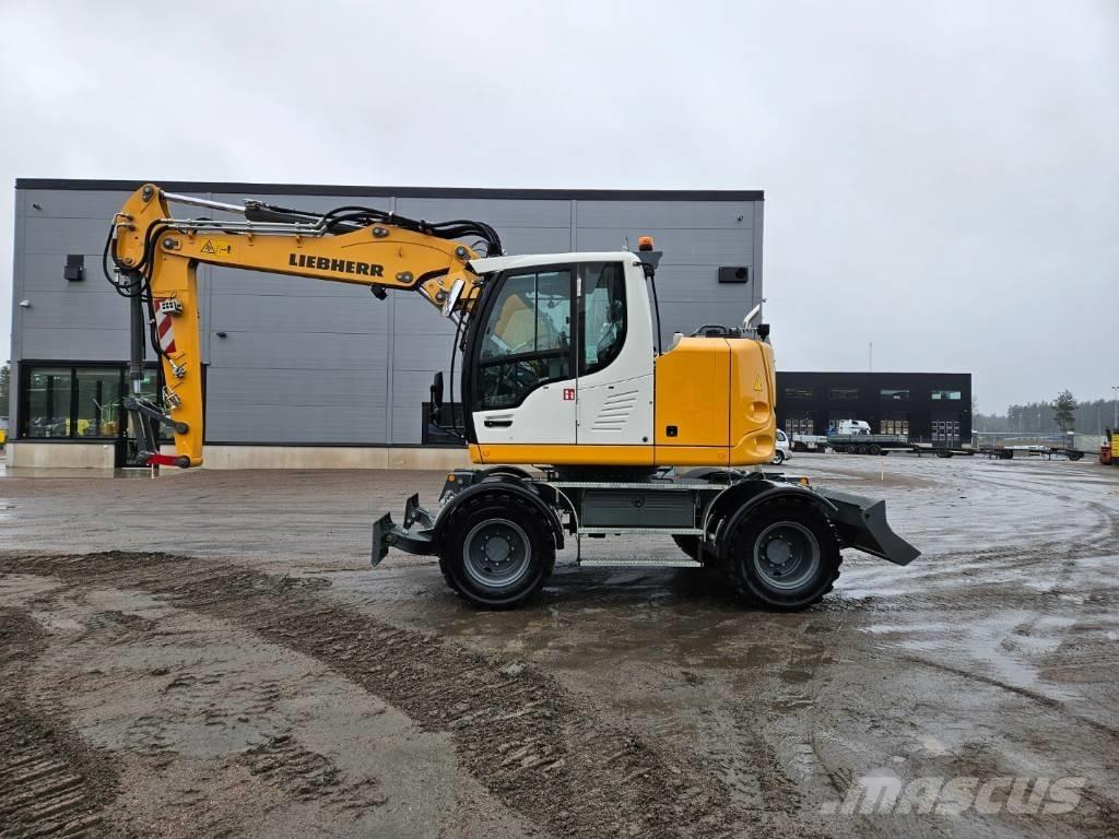 Liebherr 913 Compact Колісні екскаватори