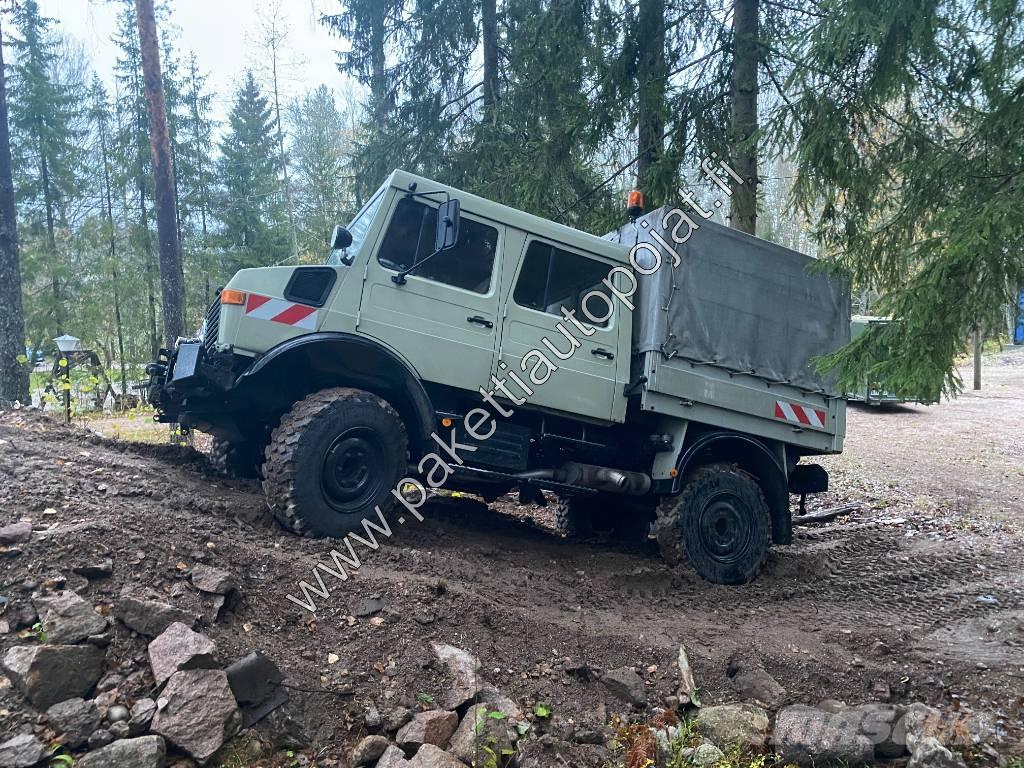 Unimog U 1250L DoKa Тентовані вантажівки