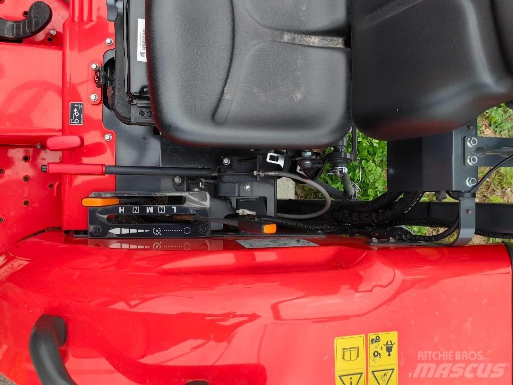 Kubota L1-382 HST Трактори