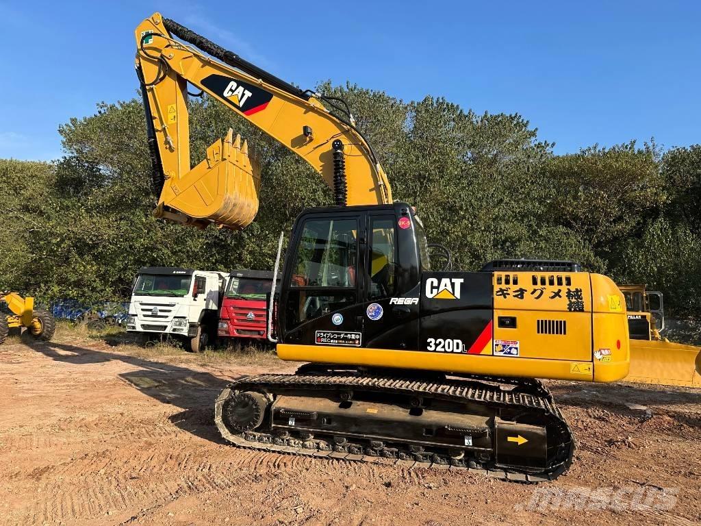 CAT 320D Гусеничні екскаватори