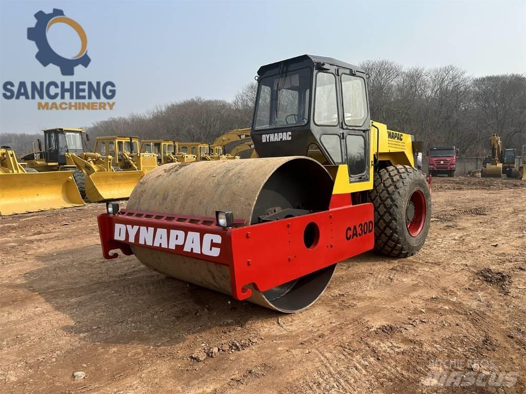 Dynapac CA30D Грунтові котки