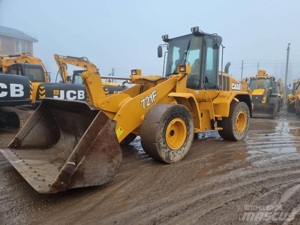 CASE 721 F Фронтальні навантажувачі