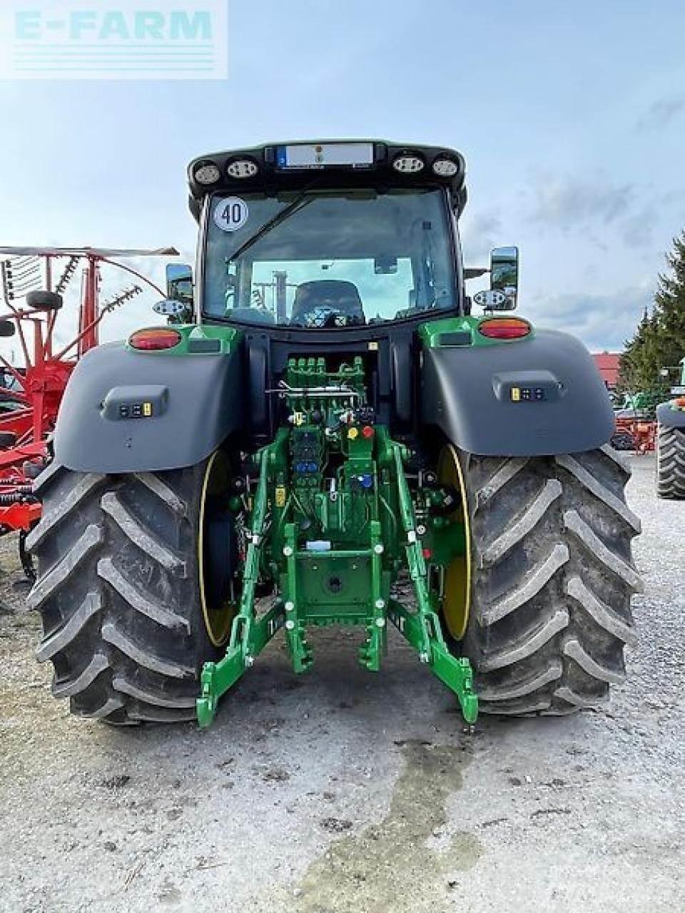 John Deere 6r 215 Трактори