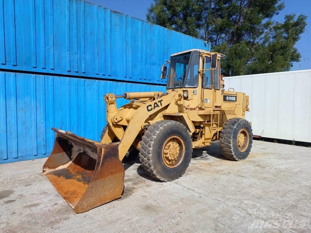 CAT 926 E Фронтальні навантажувачі
