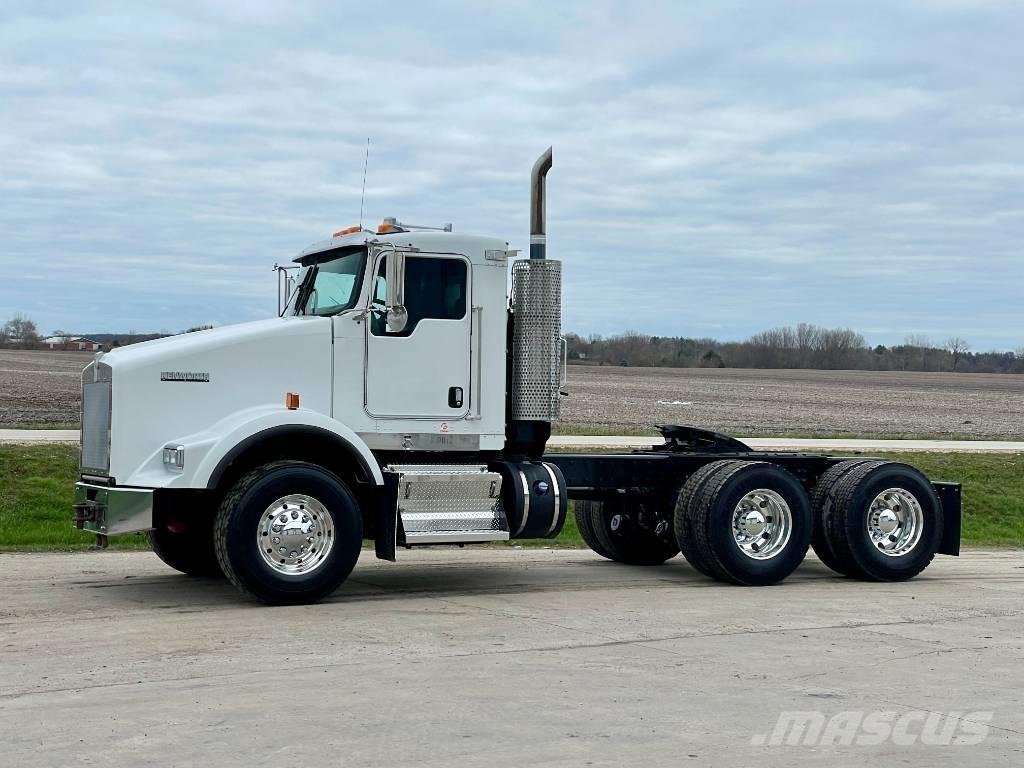 Kenworth T800 Тягачі