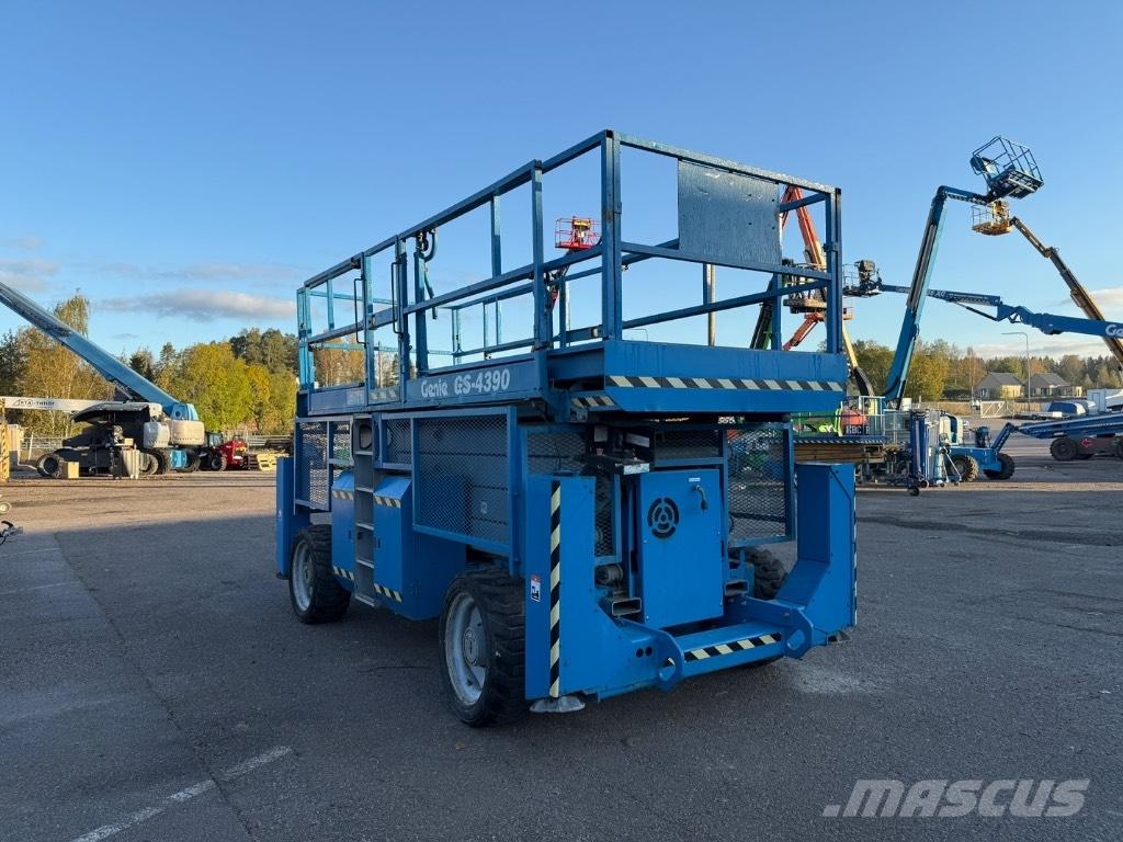 Genie GS 4390 Підйомники-ножиці