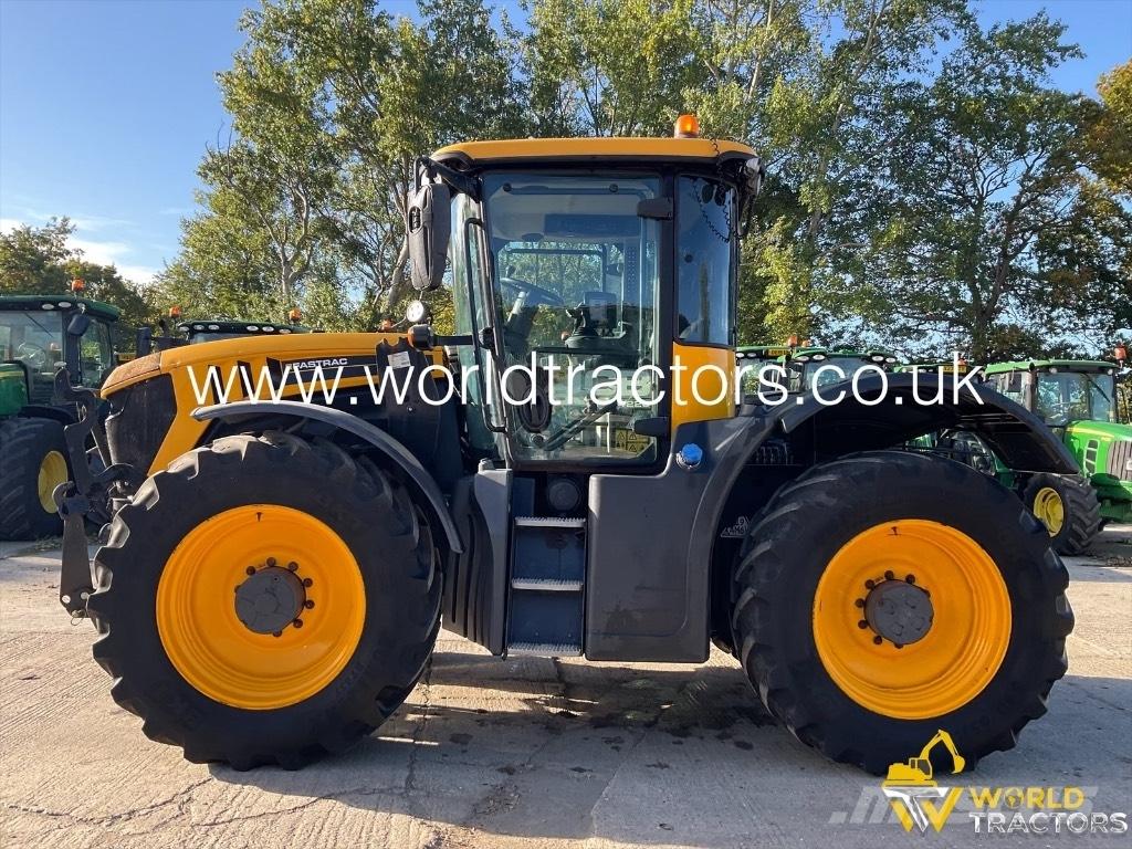 JCB Fastrac 4220 Трактори