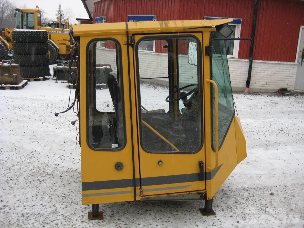 Zettelmeyer 802SI Кабіна