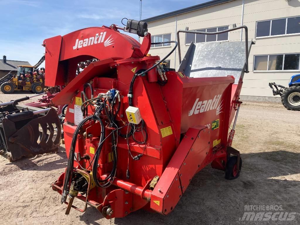Jeantil PR 2000 Роздрібнювачі, різаки і розпаковувачі тюків