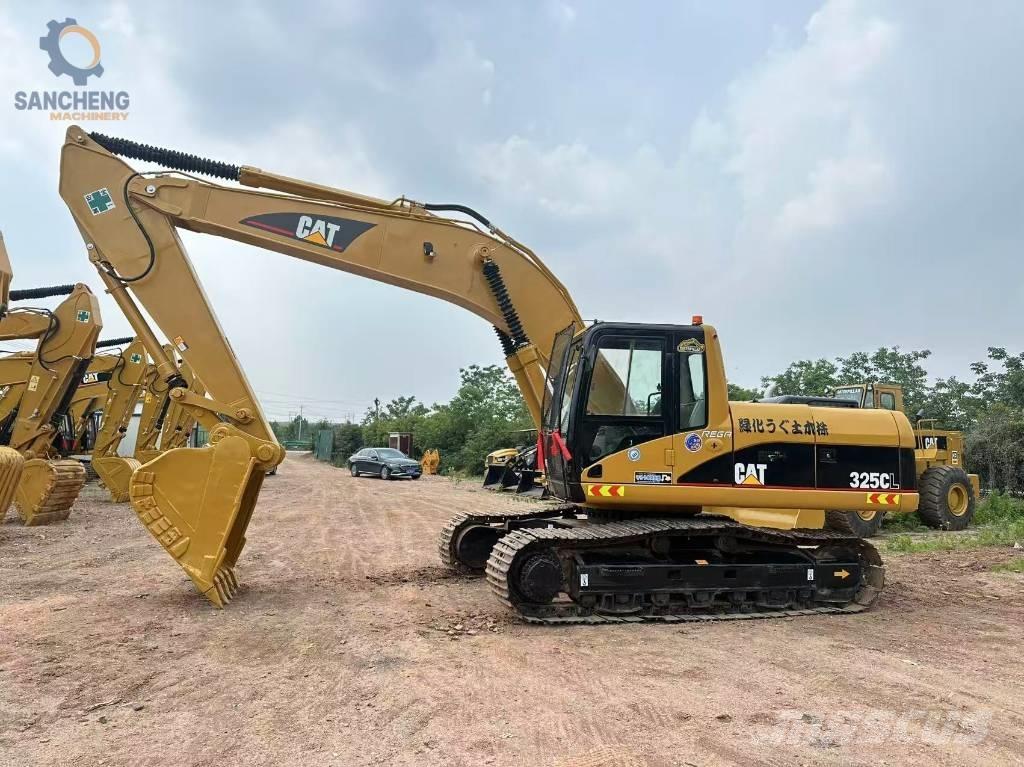 CAT 325 CL Гусеничні екскаватори