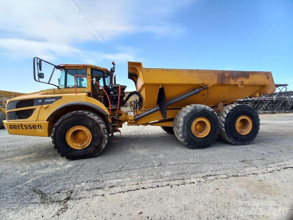 Volvo A40F (Abu dhabi) Зчленовані самоскиди