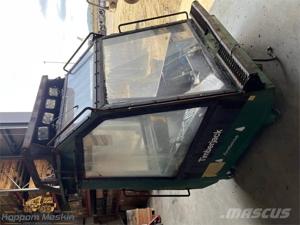 Timberjack 1270 Кабіна