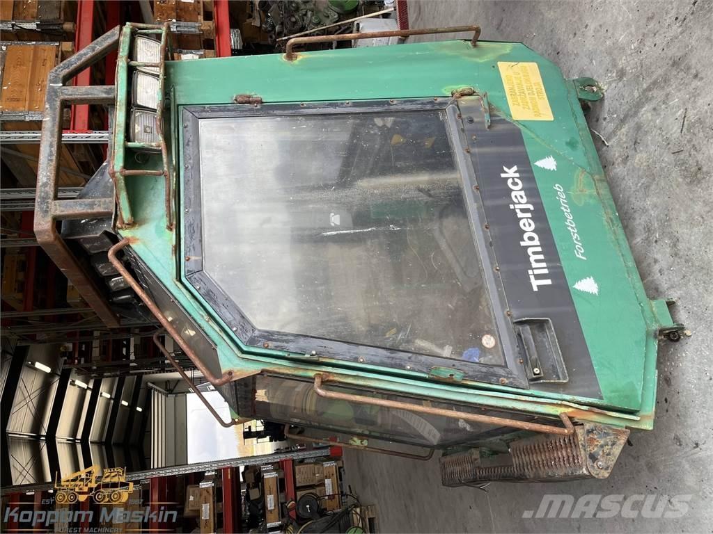 Timberjack 1270 Кабіна