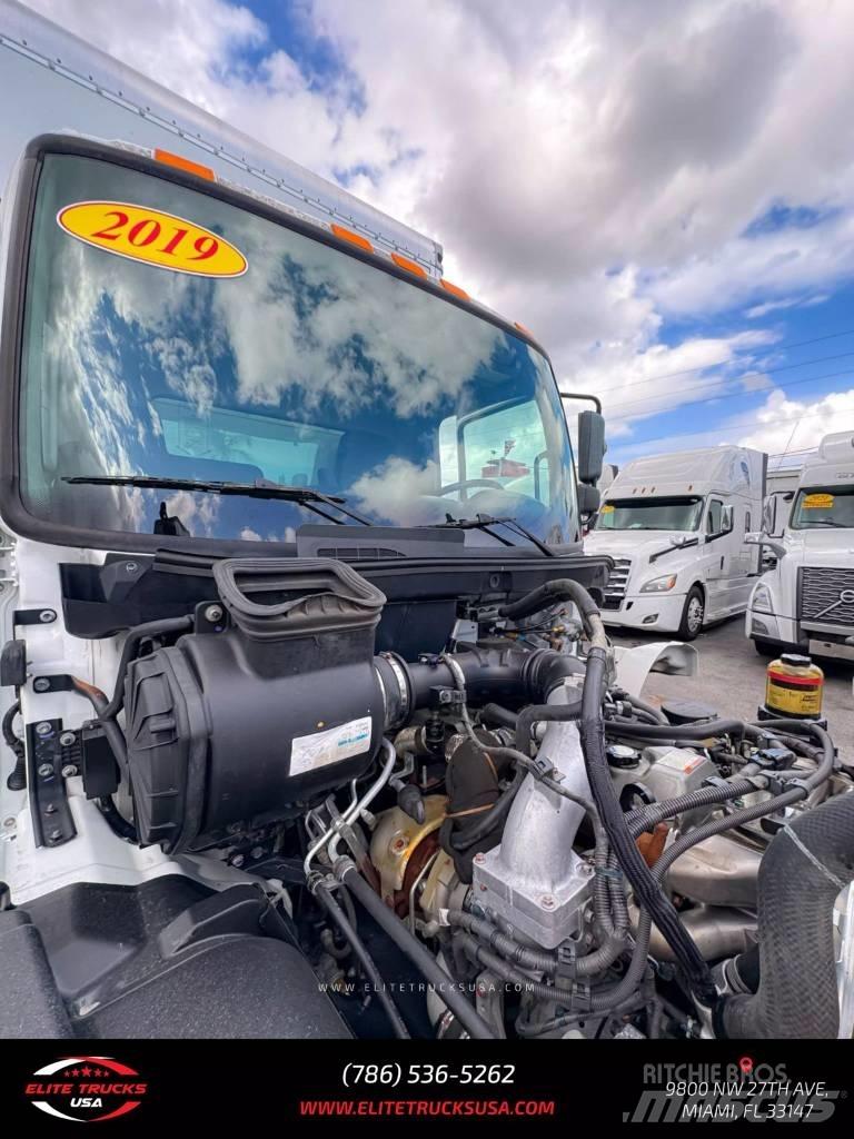 Hino 268 Вантажівки / спеціальні