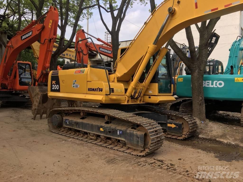 Komatsu pc200-8 Гусеничні екскаватори