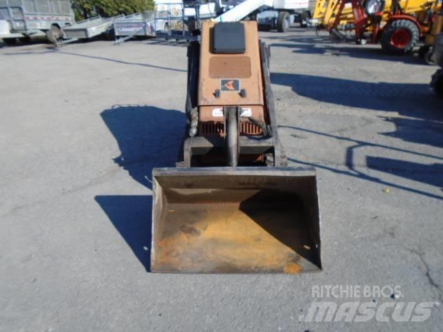 Ditch Witch SK 650 Міні-навантажувачі