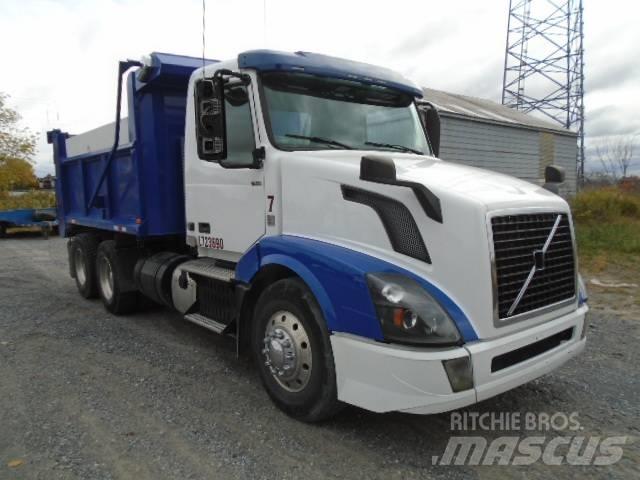 Volvo VNL Самоскиди