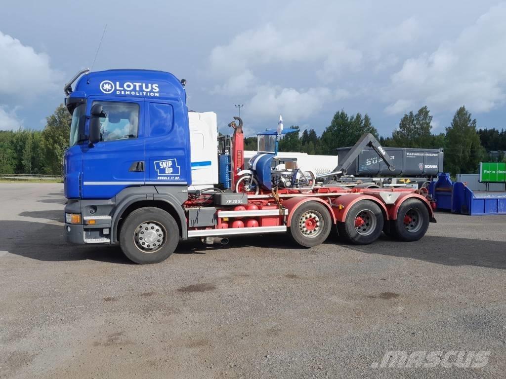 Scania R 560 8x4 Тягачі