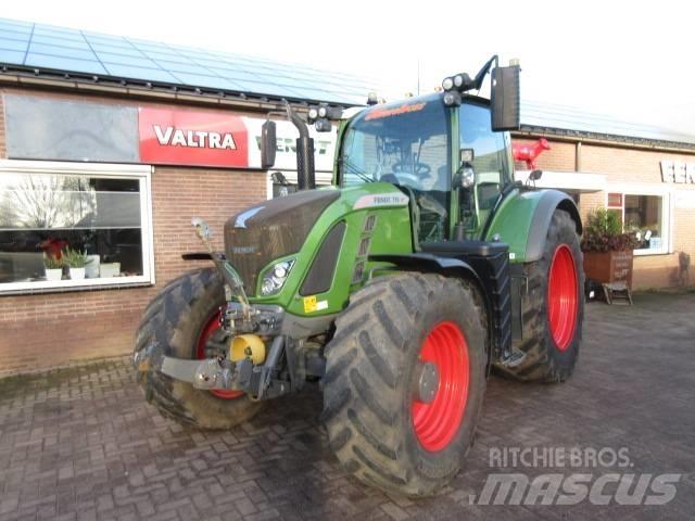 Fendt 718 S4 Трактори