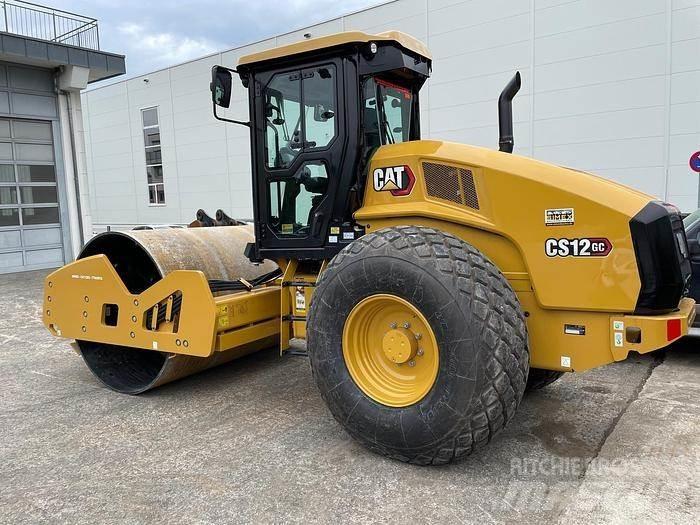 CAT CS 12GC Грунтові котки