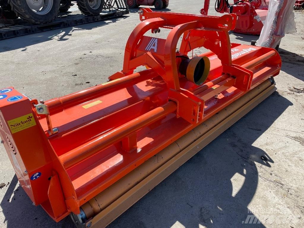 Agrimaster RV 320 Газонні і лукові косилки
