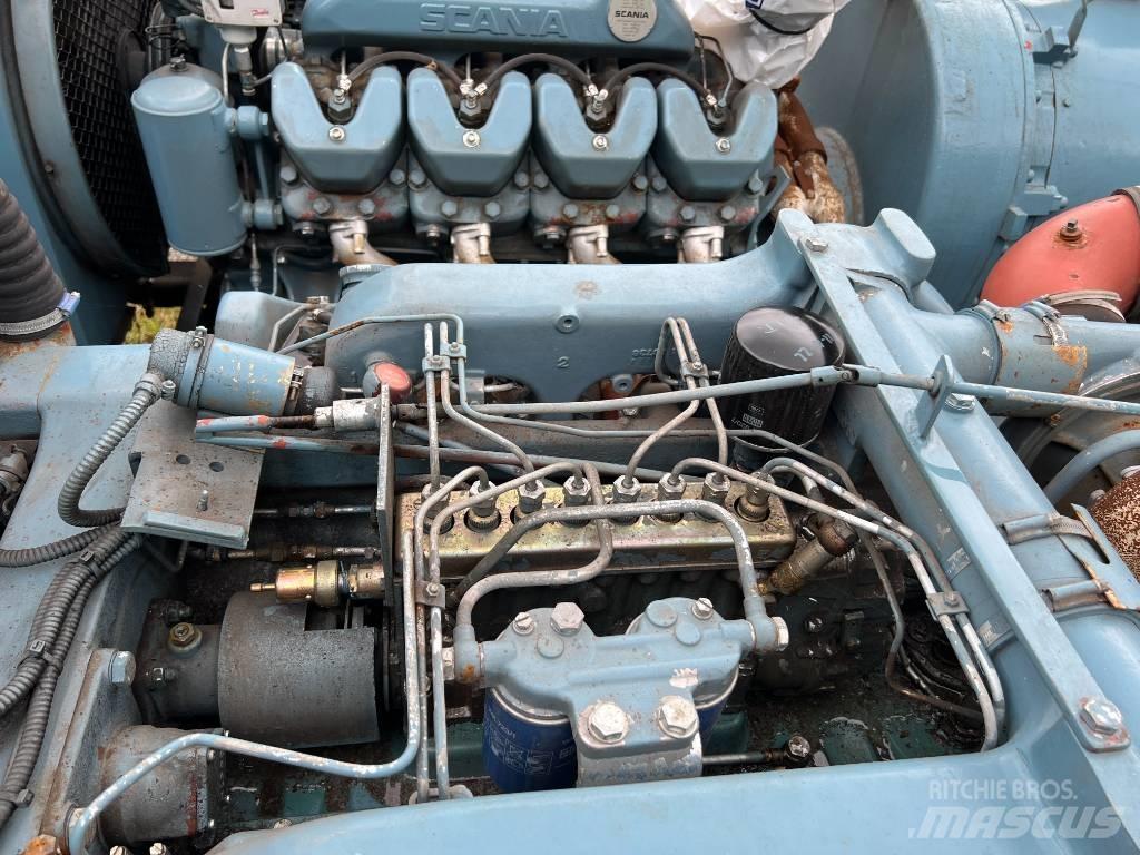 Scania DS14 Двигуни