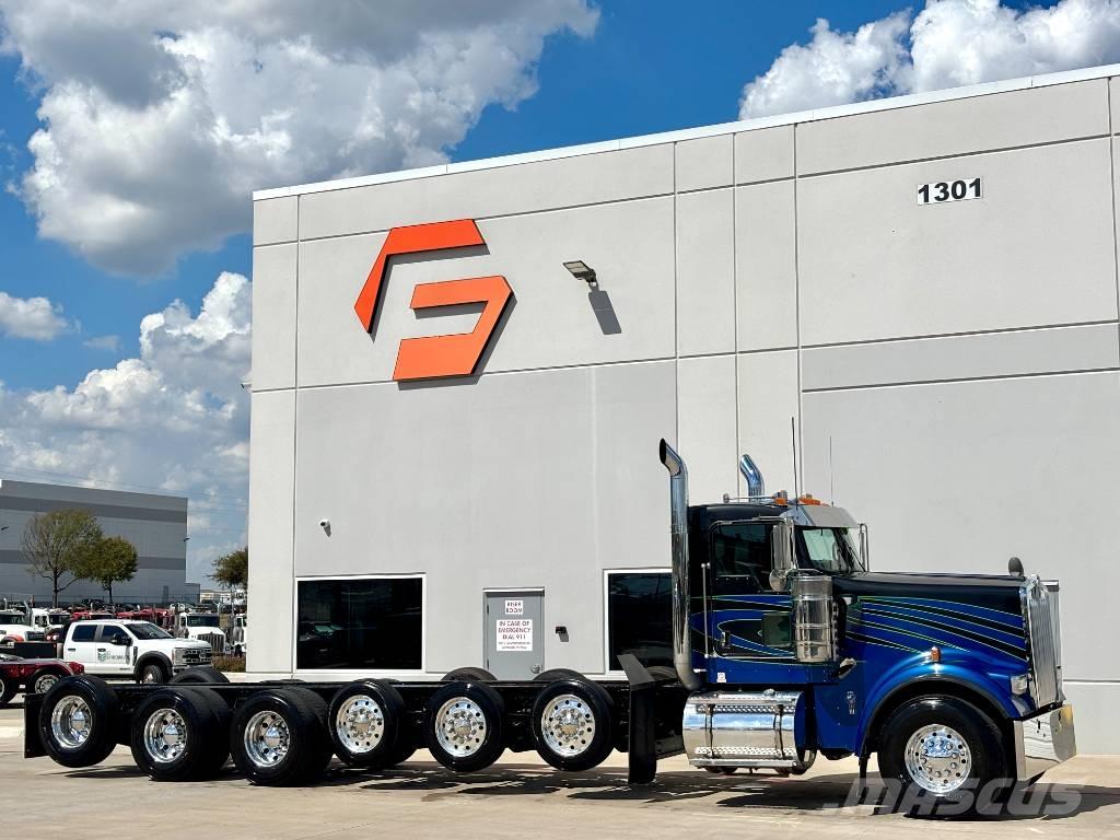 Kenworth W 900 Тягачі