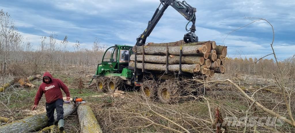 John Deere 1110 Форвардери