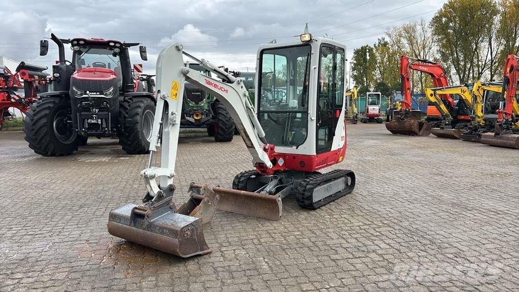 Takeuchi TB216 Міні-екскаватори < 7т
