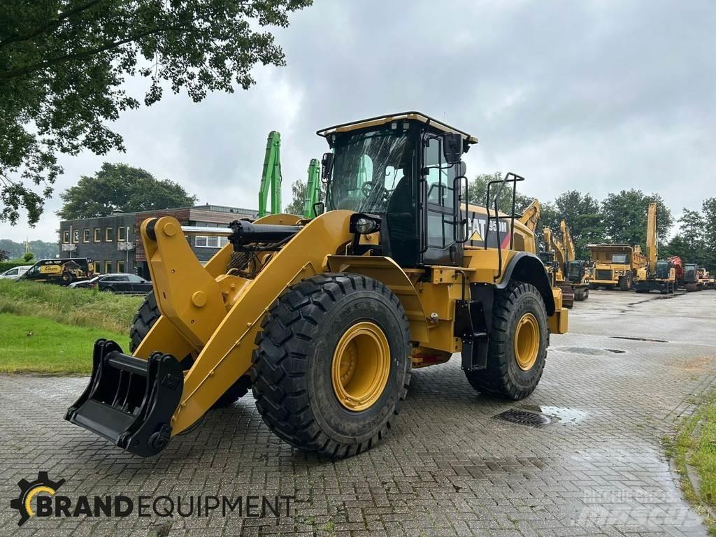 CAT 950M Фронтальні навантажувачі