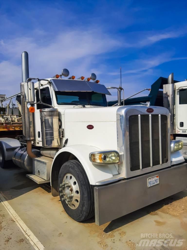 Peterbilt 388 Тягачі