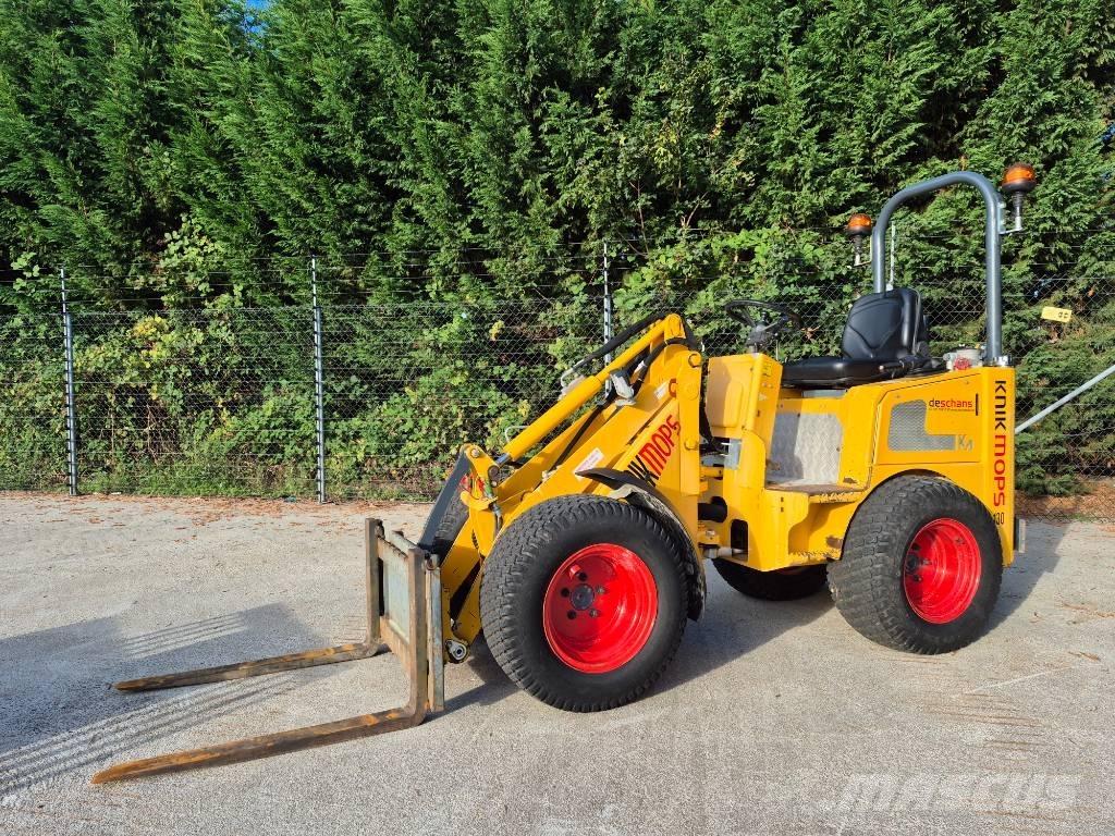 Knikmops KM 130 Фронтальні навантажувачі