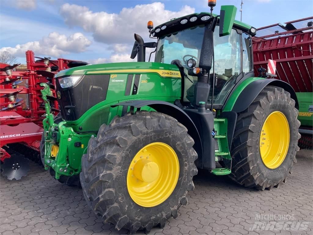 John Deere 6R250 Трактори
