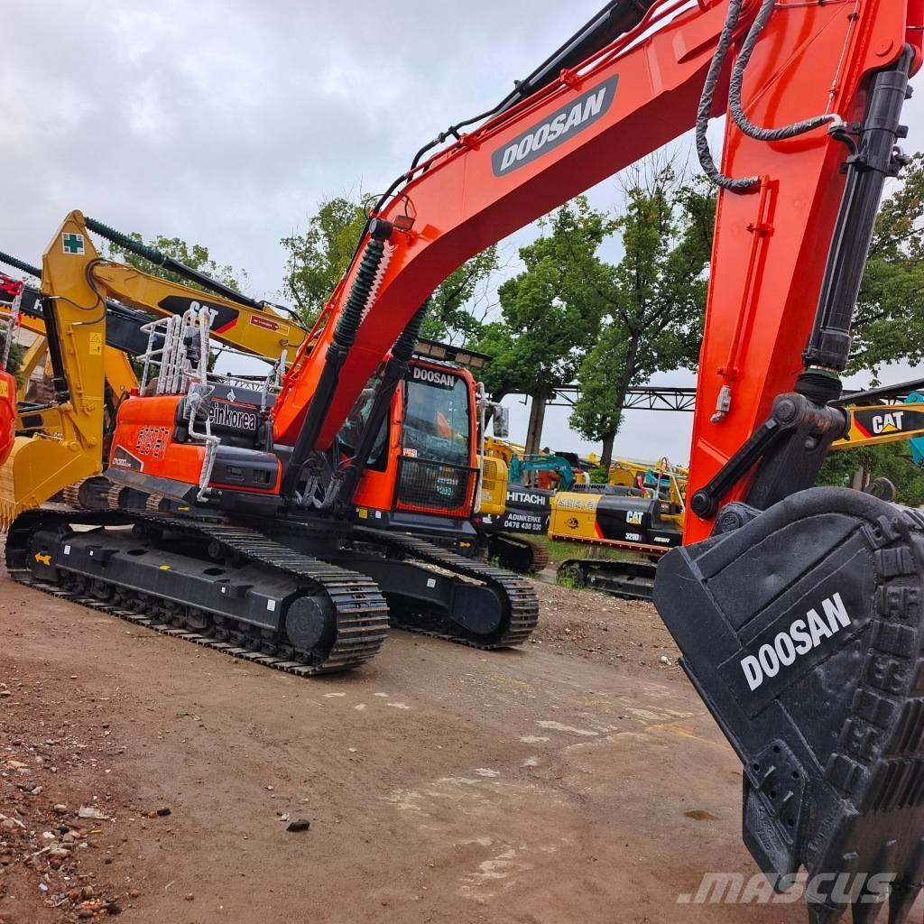 Doosan DX 300LC-9C Гусеничні екскаватори