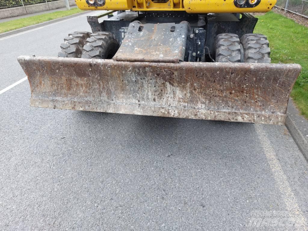 Komatsu PW148-11 Колісні екскаватори