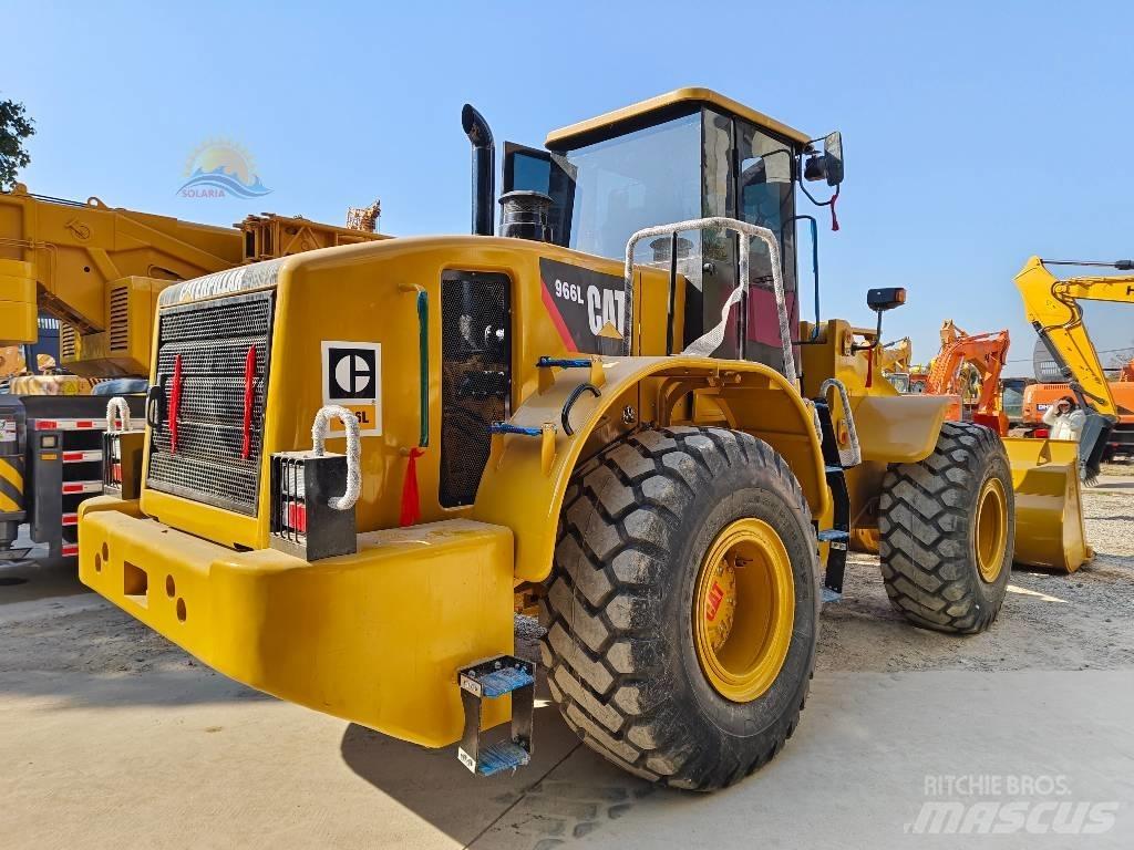CAT 966 L Фронтальні навантажувачі
