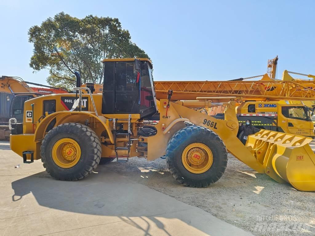 CAT 966 L Фронтальні навантажувачі