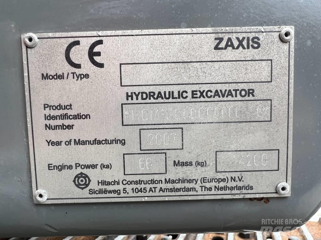 Hitachi ZX 135 US Гусеничні екскаватори