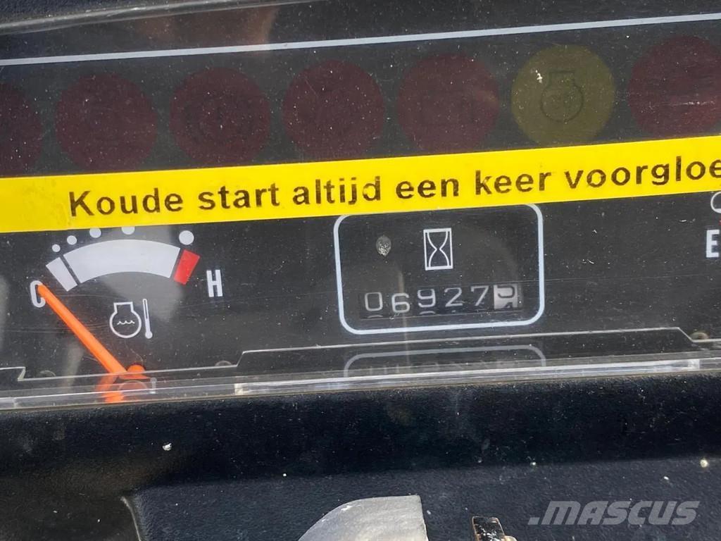 CAT DP35K Дизельні навантажувачі