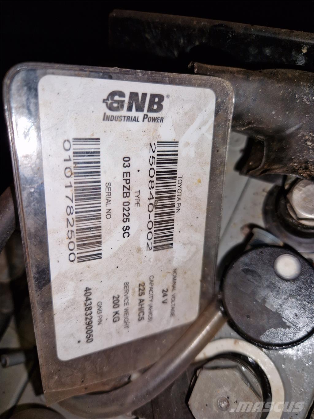 Toyota SWE200D Самохідні електроштабелери