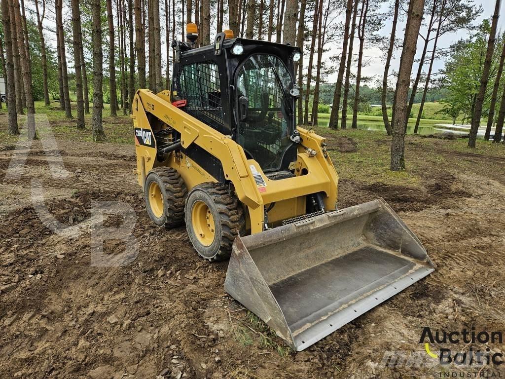 CAT 236 D Міні-навантажувачі